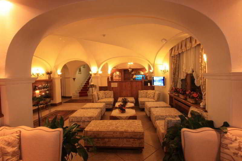 Hotel Trieste Cortina d'Ampezzo Exterior photo